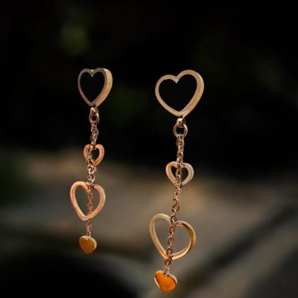 Anti Tarnish beautiful Heart shaped dangling earing