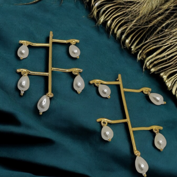 Pearl Chic Brass Earrings
